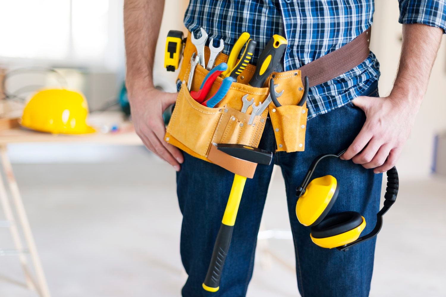 part-construction-worker-with-tools-belt (1)